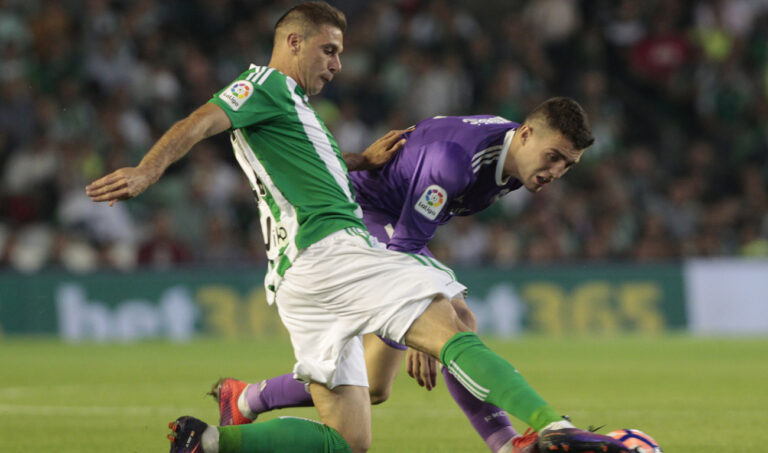 Joaquin’s swan song: Betis face Valencia in Copa del Rey final