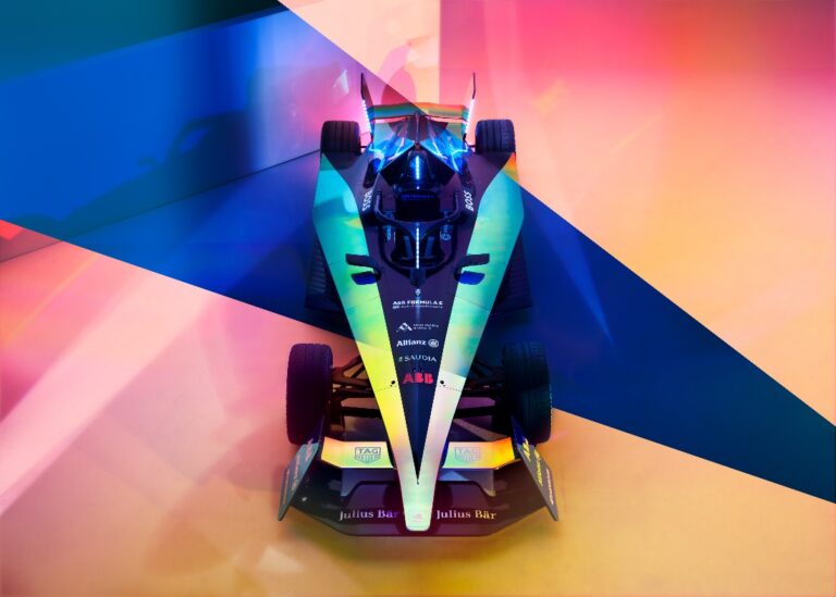 Formula E and FIA reveal all-electric Gen3 race car