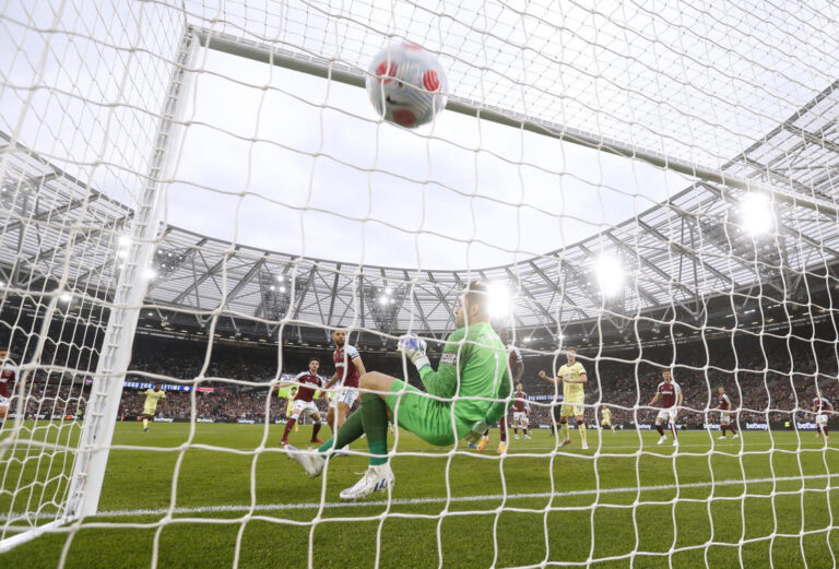 Arsenal heads closer to Champions League return with 2-1 win at West Ham