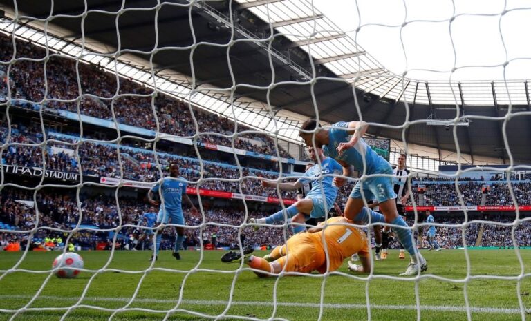 Scintillating City score five past Newcastle to take control of Premier League title race