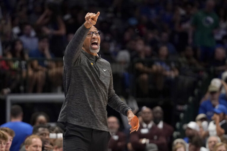 Phoenix Suns’ Williams voted NBA Coach of the Year after franchise-record 64 wins