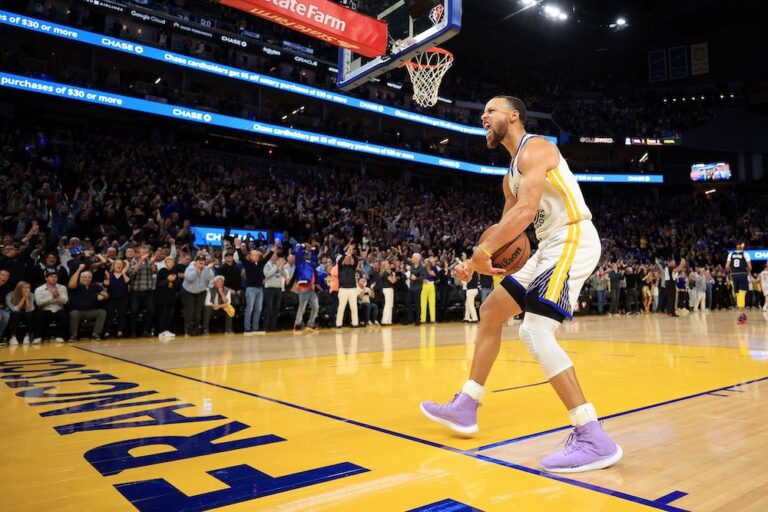 Curry rescues Warriors, Celtics down Bucks in NBA playoffs