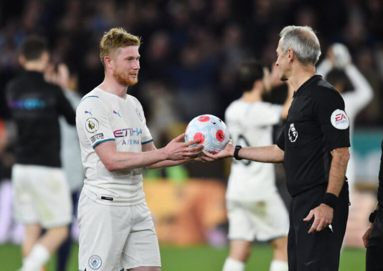 ‘Beyond perfect’ De Bruyne takes Man City closer to Premier League title