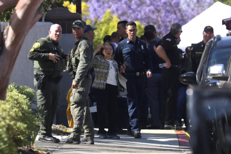 In latest US violence, gunman kills 1 worshipper, wounds 5 at California church