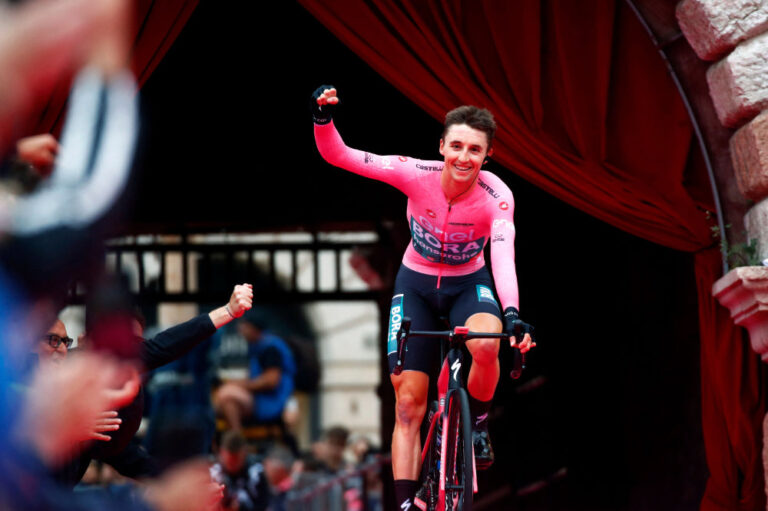 Hindley becomes 1st Australian to win the Giro d’Italia