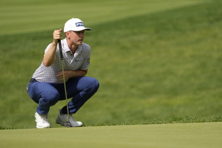 Smith, Hughes and Lee among six tied for PGA Memorial lead