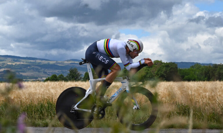 ‘Top Ganna’ beats Van Aert in Dauphine time trial