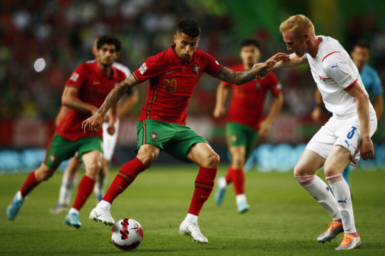 Portugal, Spain win to set up Nations League Final Four battle