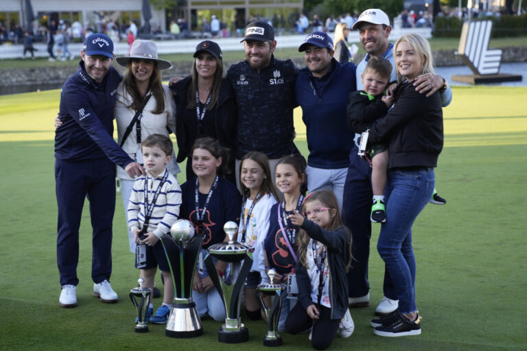 Schwartzel wins LIV Golf series opener as Reed signs up
