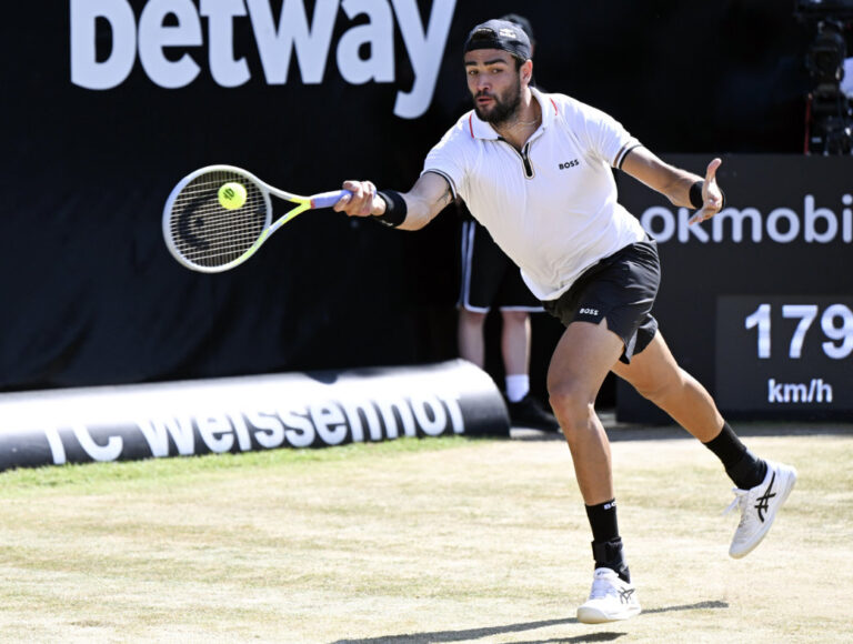 Berrettini beats Murray to win Stuttgart Open
