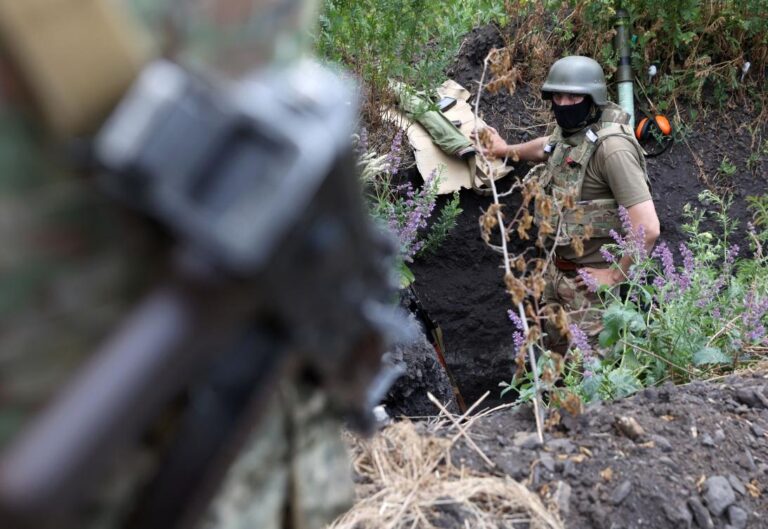 Russian missiles destroy fuel depot in east Ukraine, killing one