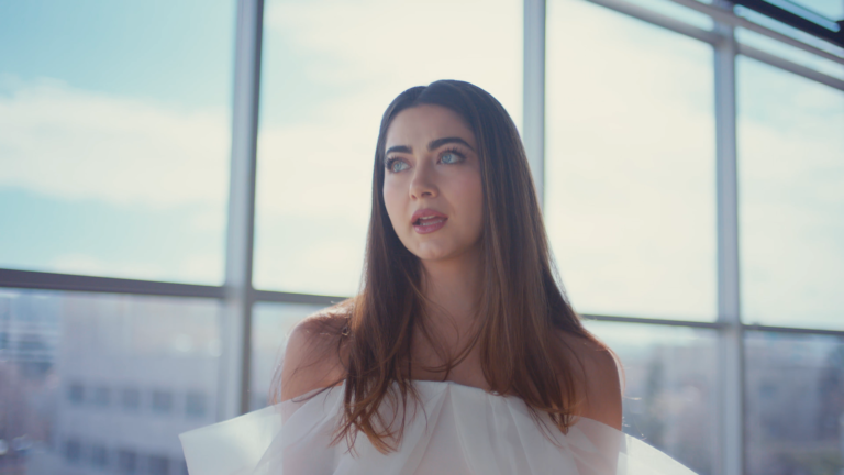 Arab singer Dana Salah shines on New York’s Times Square billboard