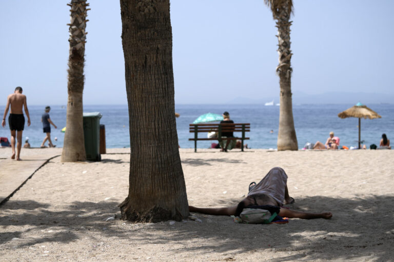 Sweltering streets: Hundreds of homeless die in extreme heat