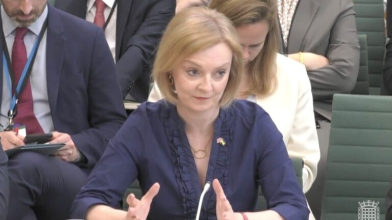 UK FM fails to say how many British detainees still held by Iran
