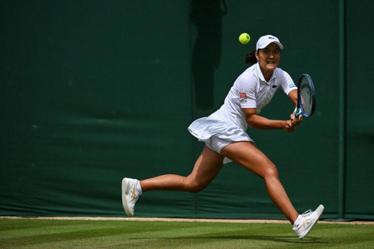 French player who beat Serena reaches 4th round at Wimbledon