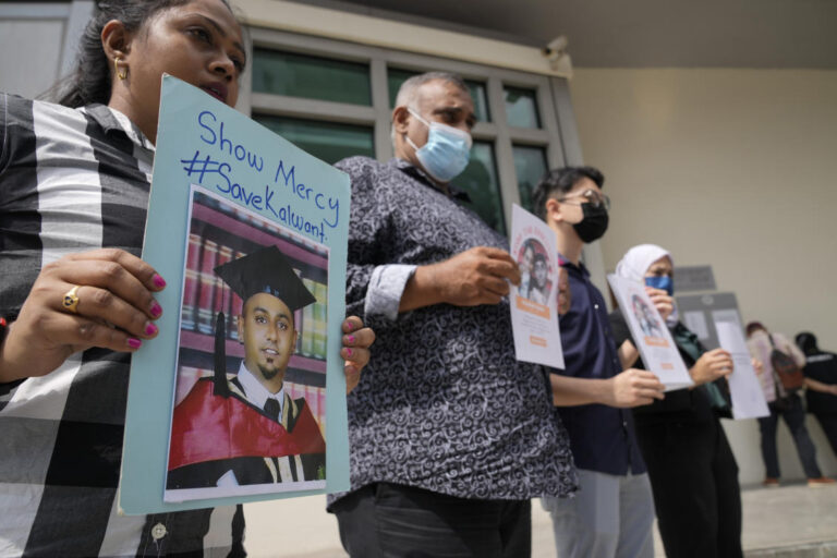 Singapore urged to halt hanging of Malaysian drug trafficker