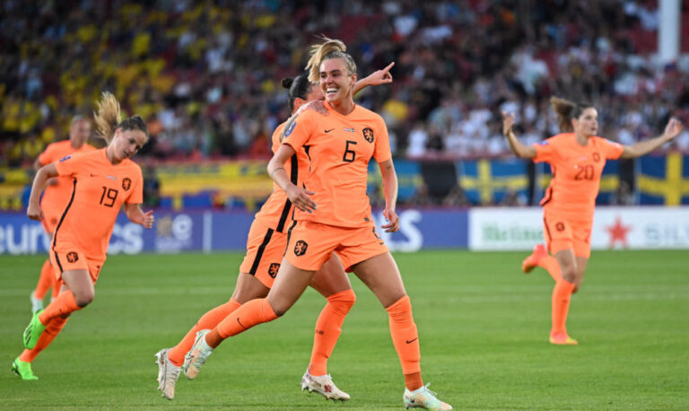 Netherlands rally to hold Sweden in clash of Euro 2022 contenders