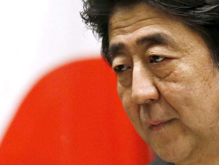 Police admit Nara security flaws as Abe’s body returns home to Tokyo