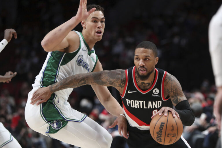Lillard signs extension worth $225 million, looks forward to retooled Blazers