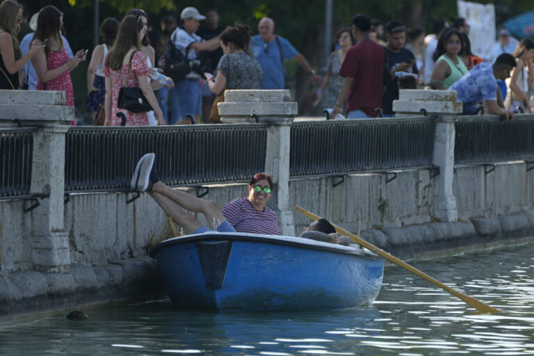 ‘More than 500 died’ from heatwave in Spain: PM