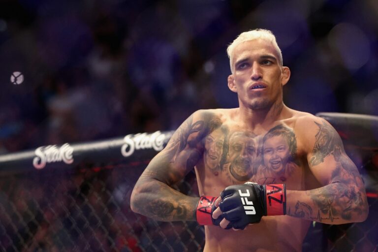 Charles Oliveira to face Islam Makhachev at UFC 280 in Abu Dhabi