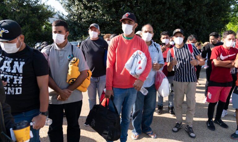 DC requests National Guard help with busloads of migrants