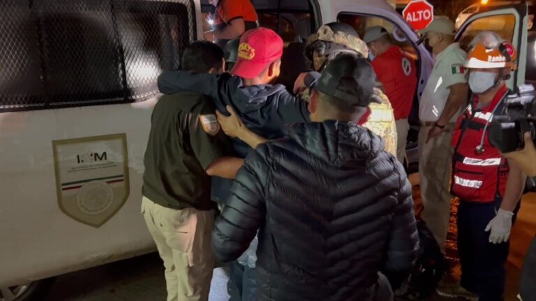 94 migrants escape suffocation in truck in Mexico