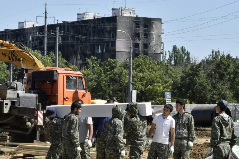 Ukraine, Russia trade blame for shelling of prison that killed 40