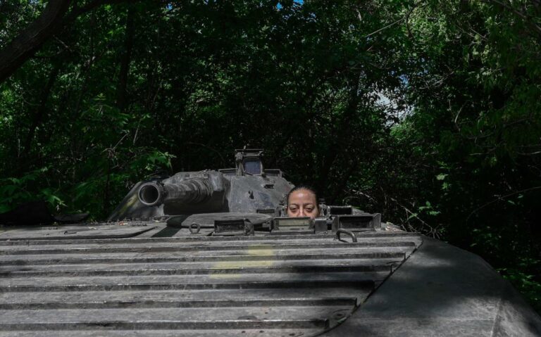 Women at war: Life on eastern Ukraine’s front lines