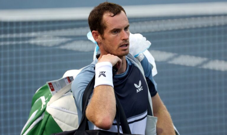 Murray falls in Washington opener while Halep, Pegula win