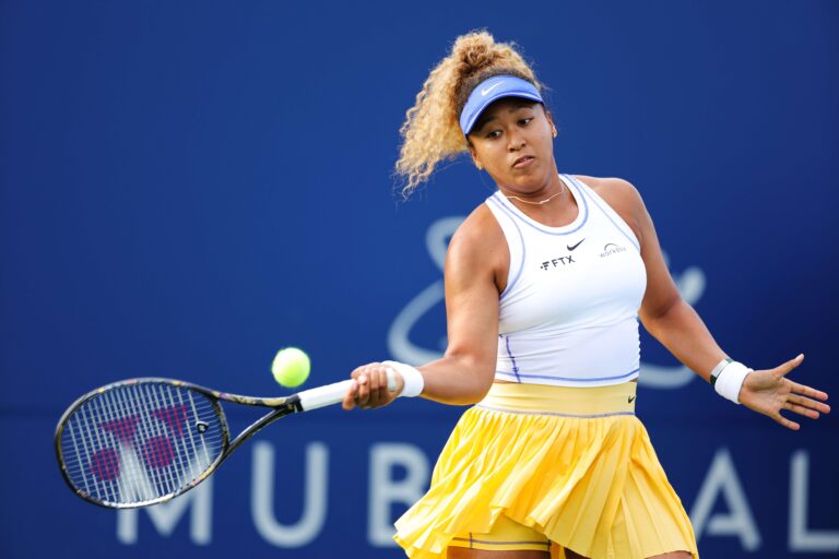 Osaka makes triumphant return, battles Gauff for a quarterfinal spot