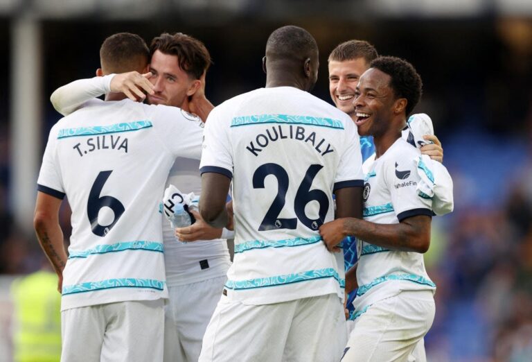 Spot-on Jorginho gives Chelsea opening win at Everton