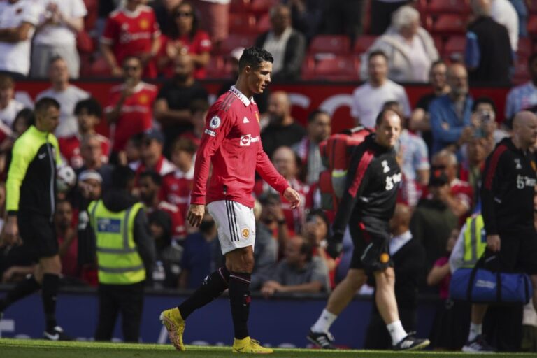Ten Hag loses first game as Man Utd manager to Brighton