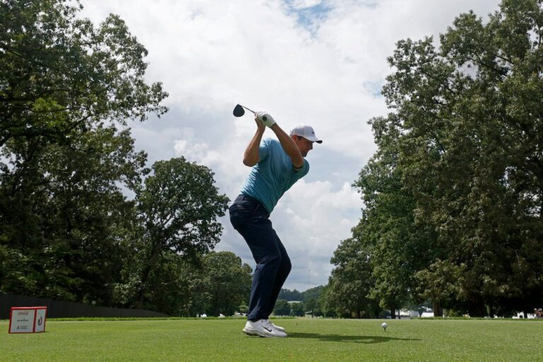 Scheffler fires 65 to seize five-shot lead in Tour Championship