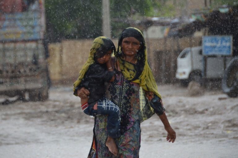 Parliament committee slams UK response to Pakistan floods