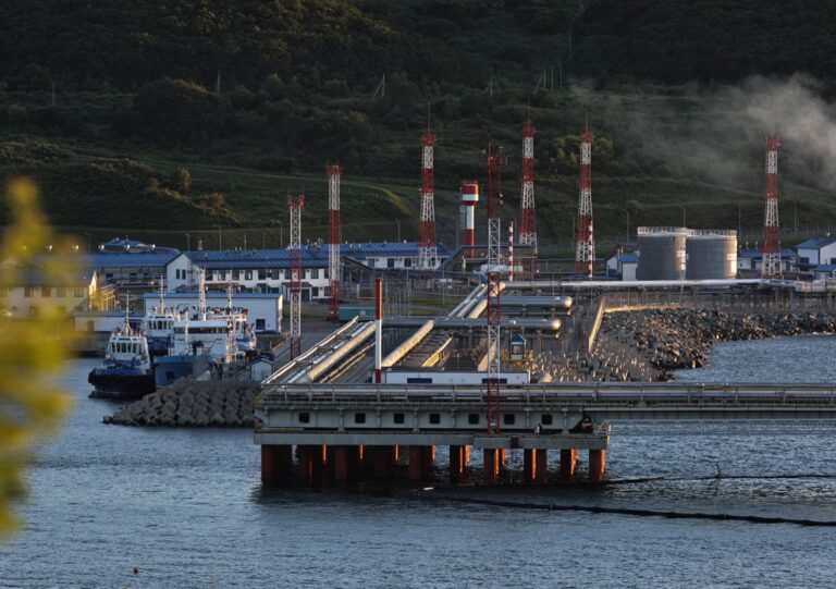 G7 to implement Russian oil price cap ‘urgently’