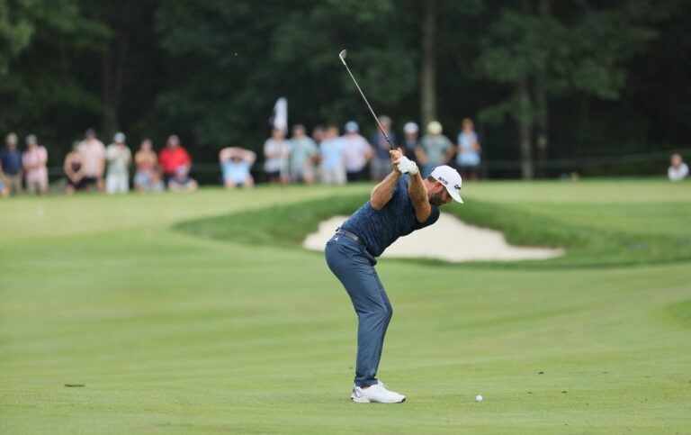 World’s top golfers to tee off at LIV Golf Invitational Chicago