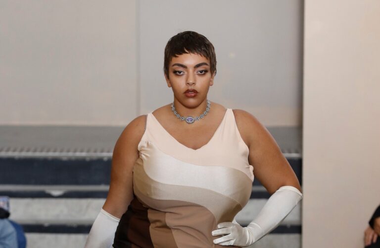 Tunisian model Ameni Esseibi shows off sleek style at Paris Fashion Week