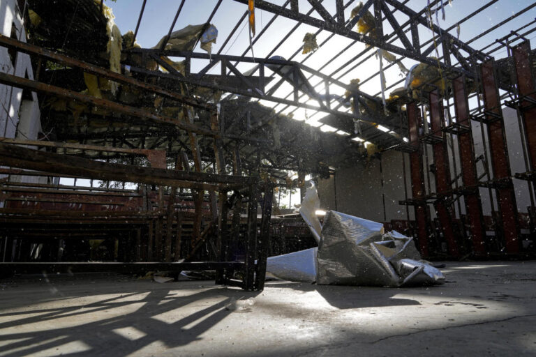 Afghanistan classroom bombing death toll jumps to 43: UN