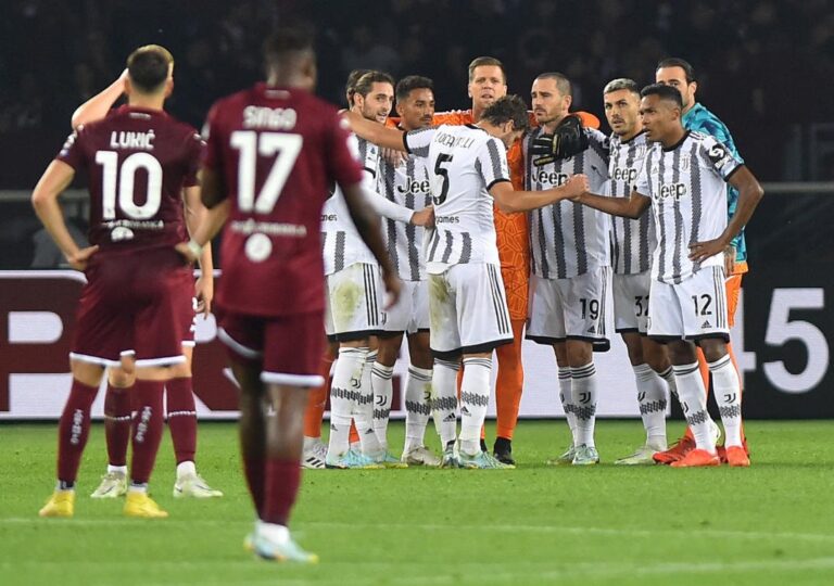 Juventus wins derby at Torino to relieve pressure on Allegri