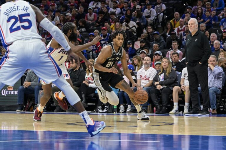Celtics down Magic for third straight win, Spurs shock Sixers