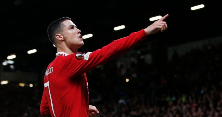 Ronaldo scores on United return in Sheriff stroll