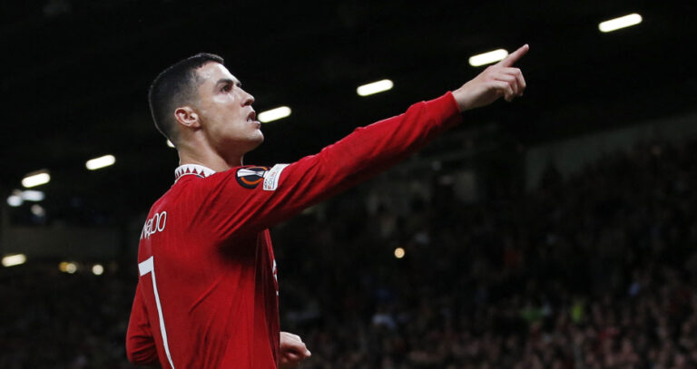 Ronaldo scores on United return in Sheriff stroll