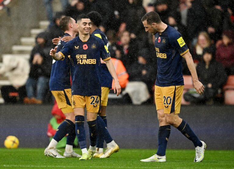 Newcastle up to third in Premier League after 4-1 rout at Southampton