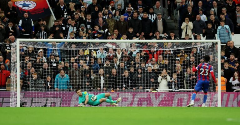 Newcastle progress as Arsenal, Chelsea and Tottenham are eliminated from League Cup