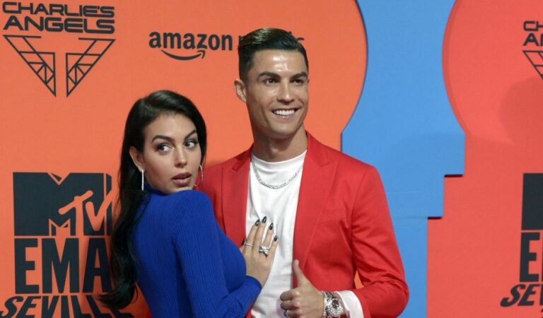 Georgina Rodriguez, Ronaldo enjoy date night in Riyadh
