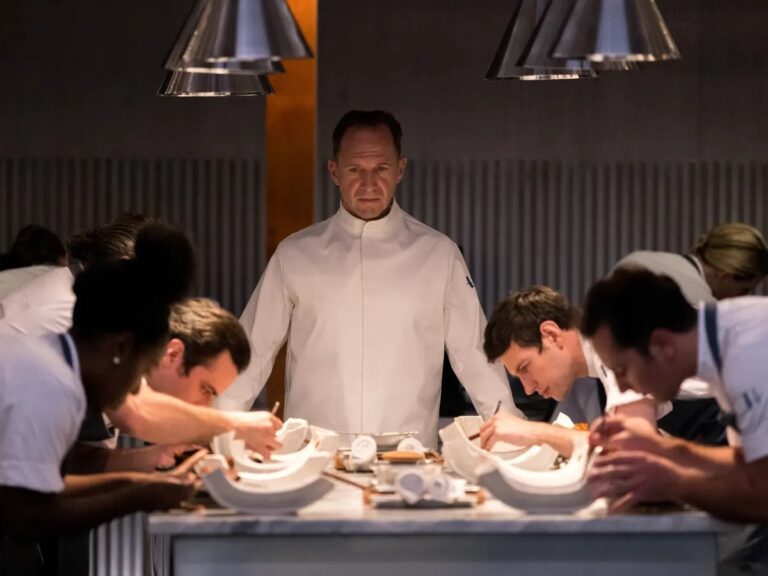 Review: ‘The Menu’ serves up chills aplenty but boasts a lackluster final course