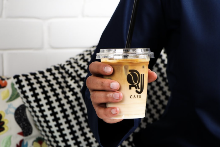 Review: Saudi YouTuber Rakan Al-Jamhan’s Riyadh-based cafe is cozy and affordable