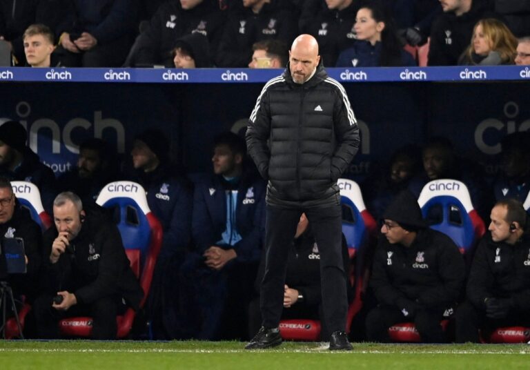 Arsenal face Man United test as struggling Liverpool host Chelsea