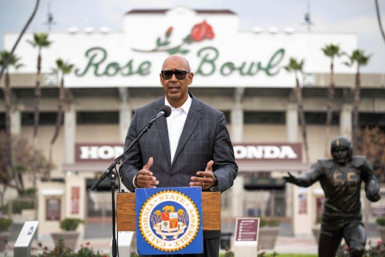 California bill calls for revenue sharing in college sports